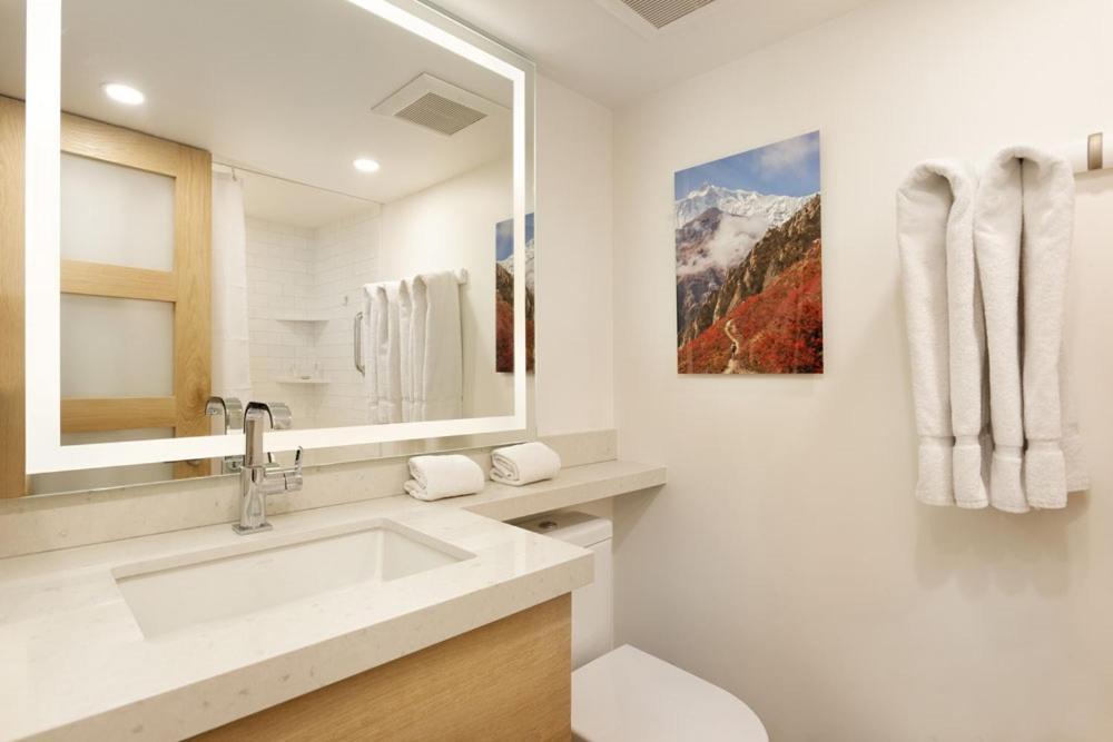 Chateau Roaring Fork Unit 25, Contemporary Condo With River Views, Close To Town Aspen Exterior foto